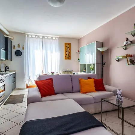 Lakes Golf & Private Garden Apartment